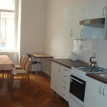 Gallery Hostel Prague Extérieur photo